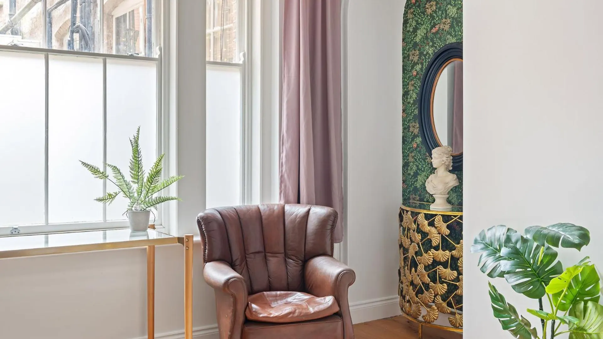 Luxury 2 Bedroom Apartment In Historic Building ノッティンガム
